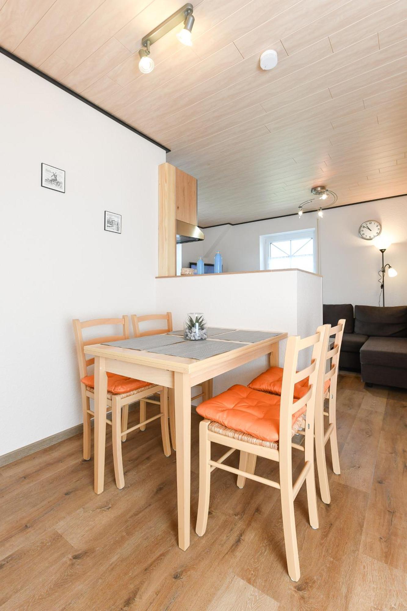 Ferienwohnungen Im Haus Flinthoern Neuharlingersiel Luaran gambar
