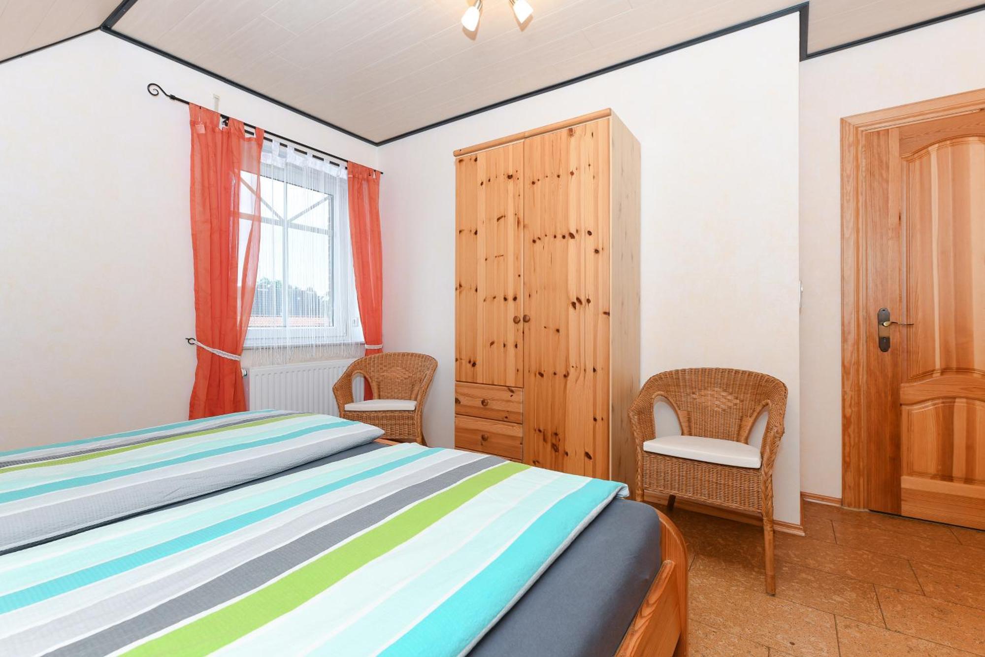 Ferienwohnungen Im Haus Flinthoern Neuharlingersiel Luaran gambar
